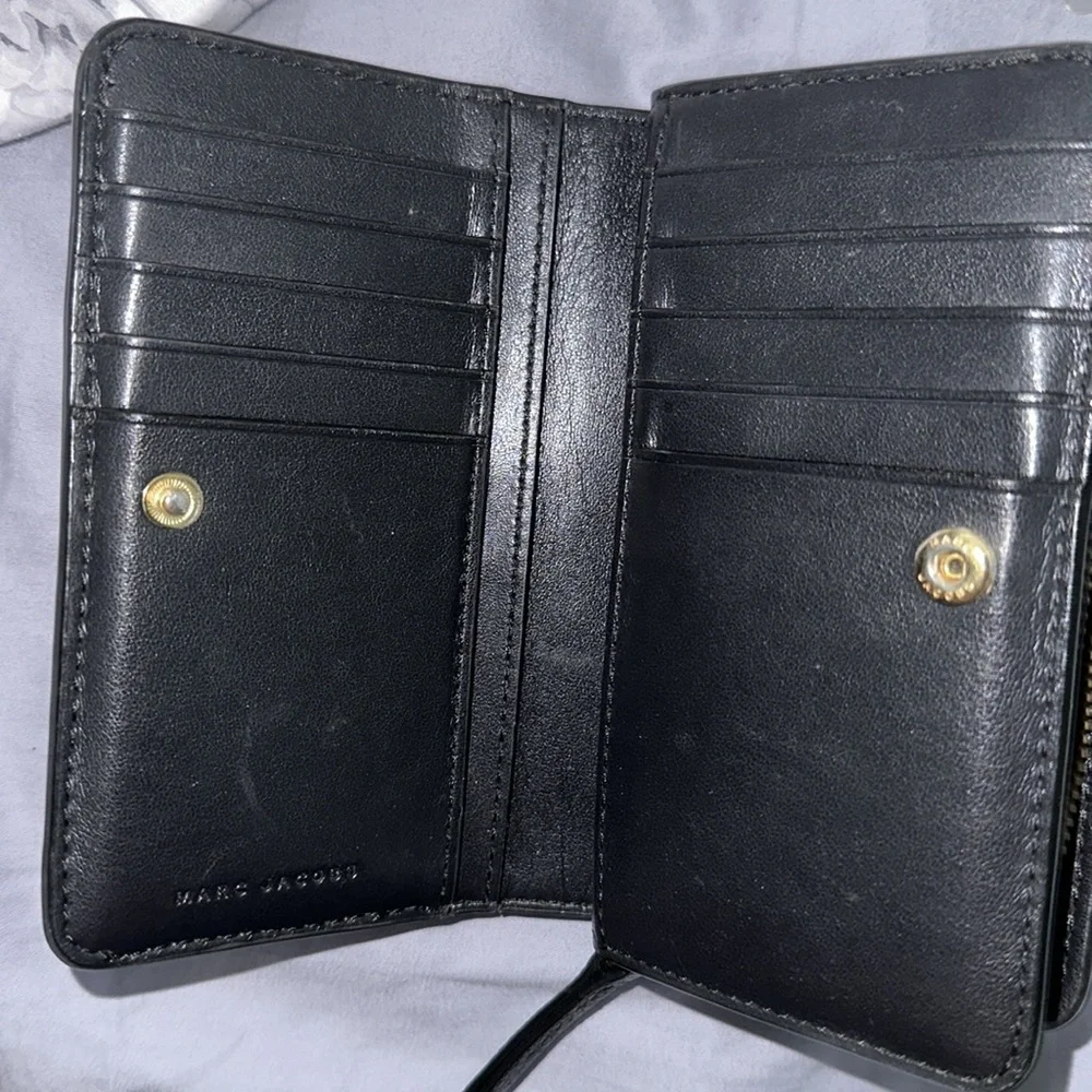 Marc Jacob’s leather wallet Euc - Picture 8 of 9